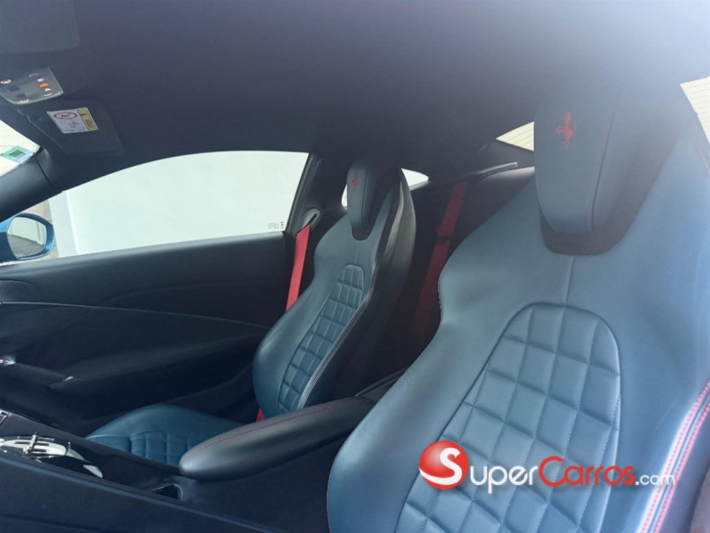 2021 Ferrari Roma — foto 9 / 10