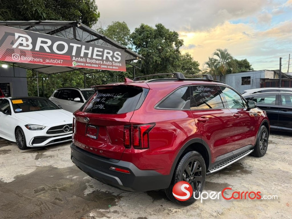 2021 Kia Sorento S — foto 4 / 12