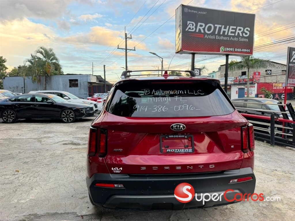 2021 Kia Sorento S — foto 12 / 12