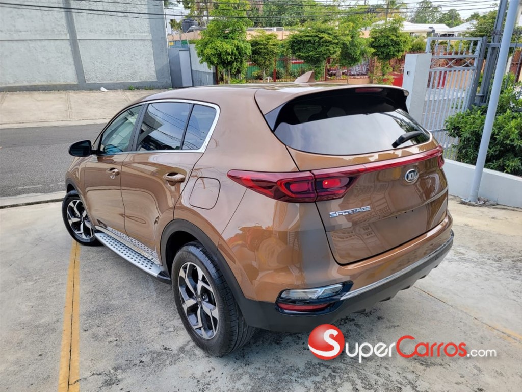 2020 Kia Sportage — foto 2 / 8