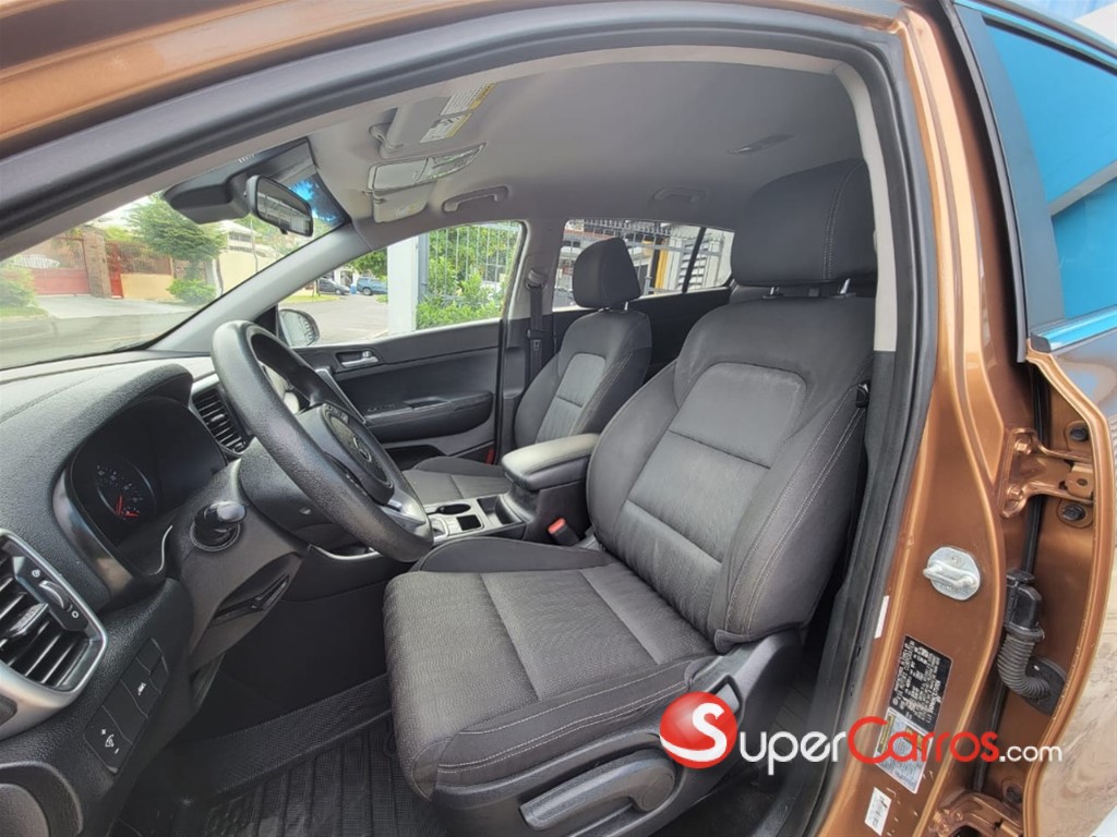 2020 Kia Sportage — foto 6 / 8