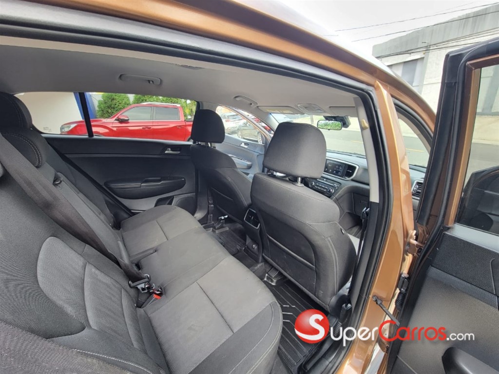 2020 Kia Sportage — foto 7 / 8