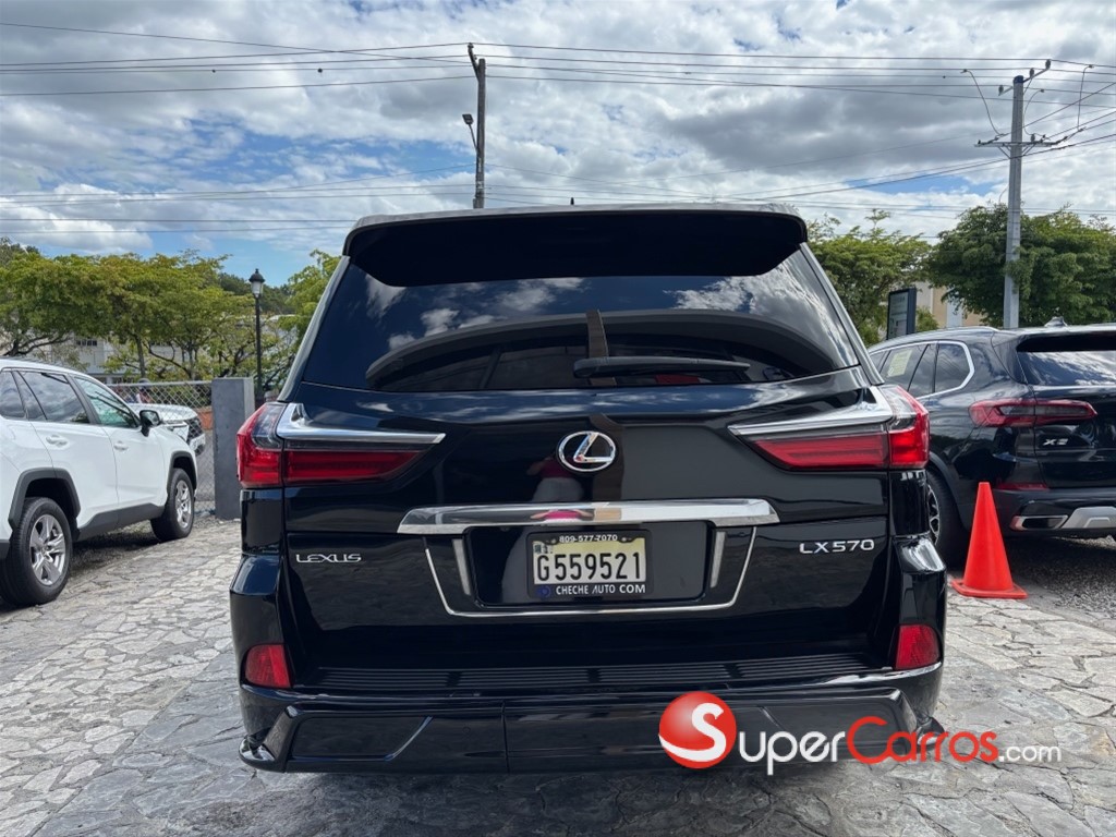 2016 Lexus LX 570 — foto 5 / 12