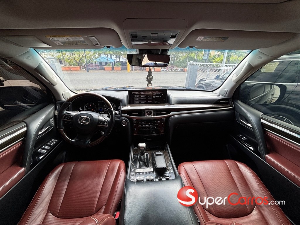 2016 Lexus LX 570 — foto 10 / 12