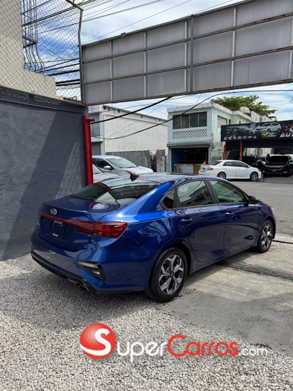 2020 Kia Forte LXS — foto 4 / 10