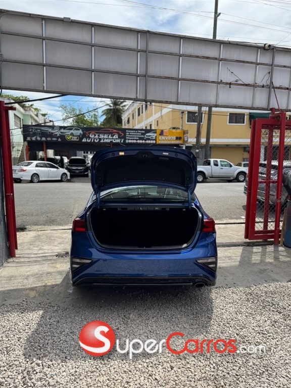 2020 Kia Forte LXS — foto 6 / 10