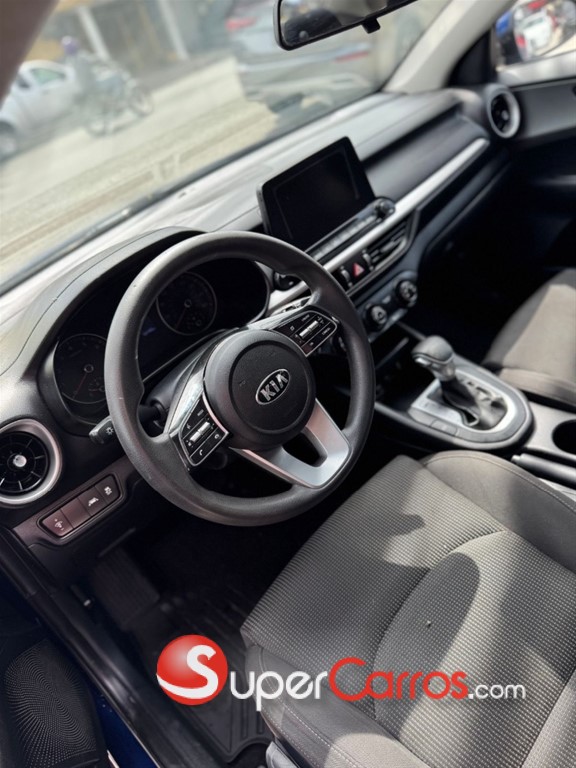 2020 Kia Forte LXS — foto 9 / 10
