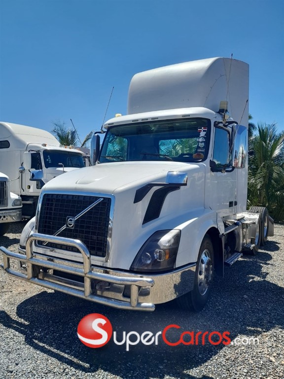 2011 Volvo Cabezote — foto 2 / 8