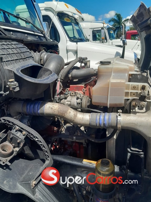 2011 Volvo Cabezote — foto 7 / 8