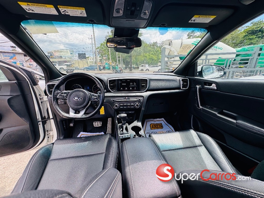 2020 Kia Sportage S — foto 8 / 12