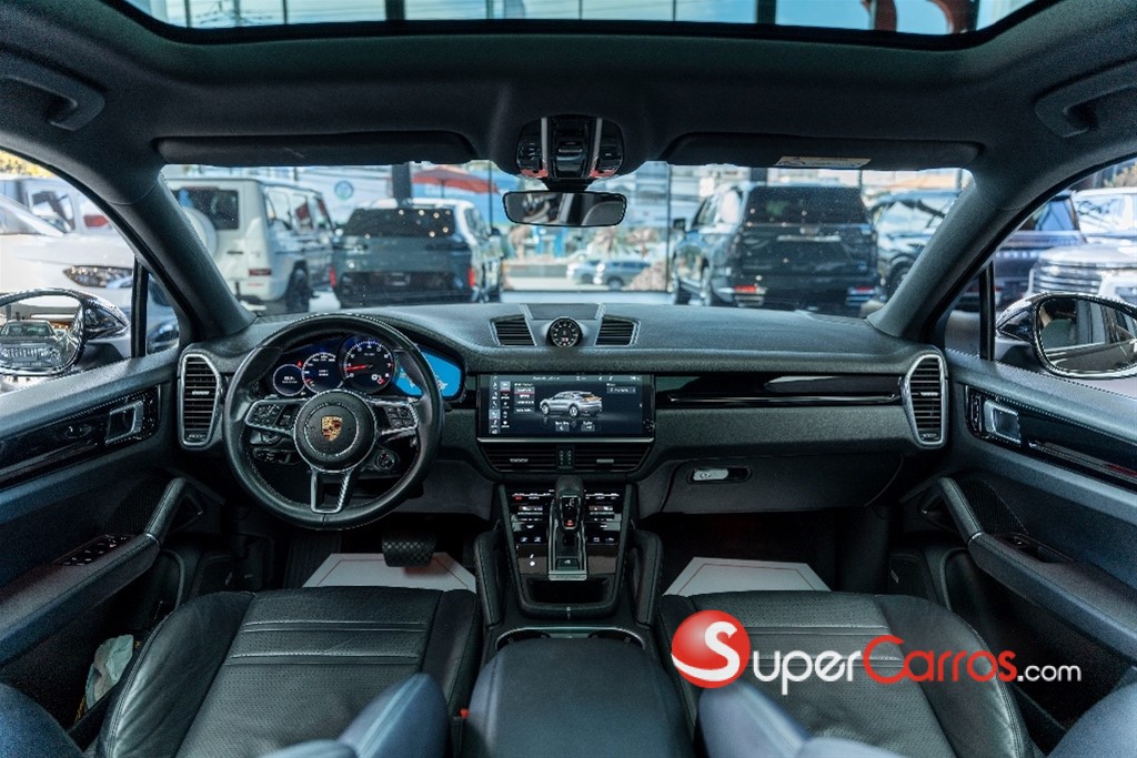 2020 Porsche Cayenne — foto 2 / 12