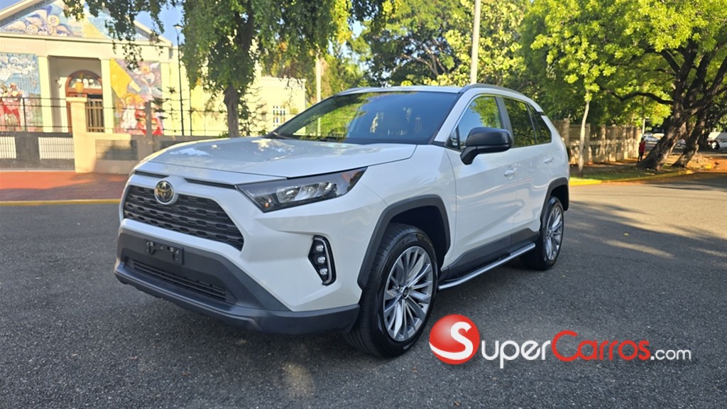2022 Toyota RAV4 LE PLUS — foto 2 / 10