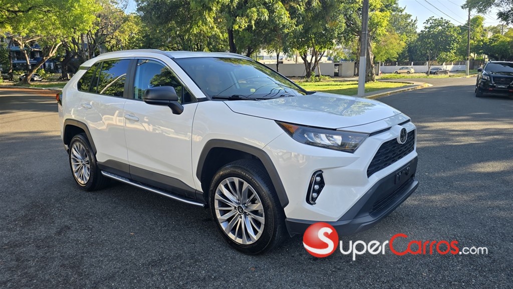 2022 Toyota RAV4 LE PLUS — foto 3 / 10