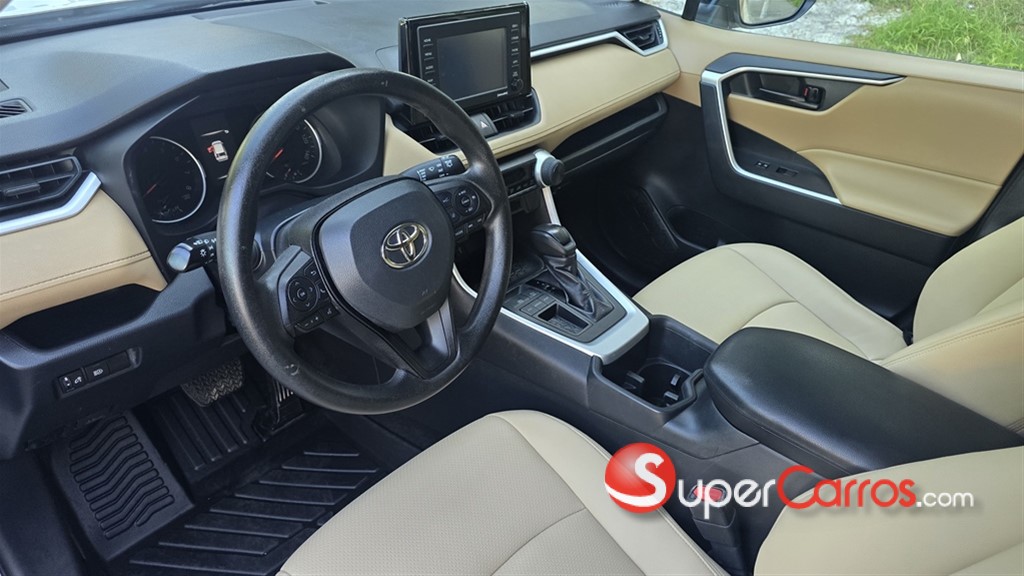 2022 Toyota RAV4 LE PLUS — foto 7 / 10