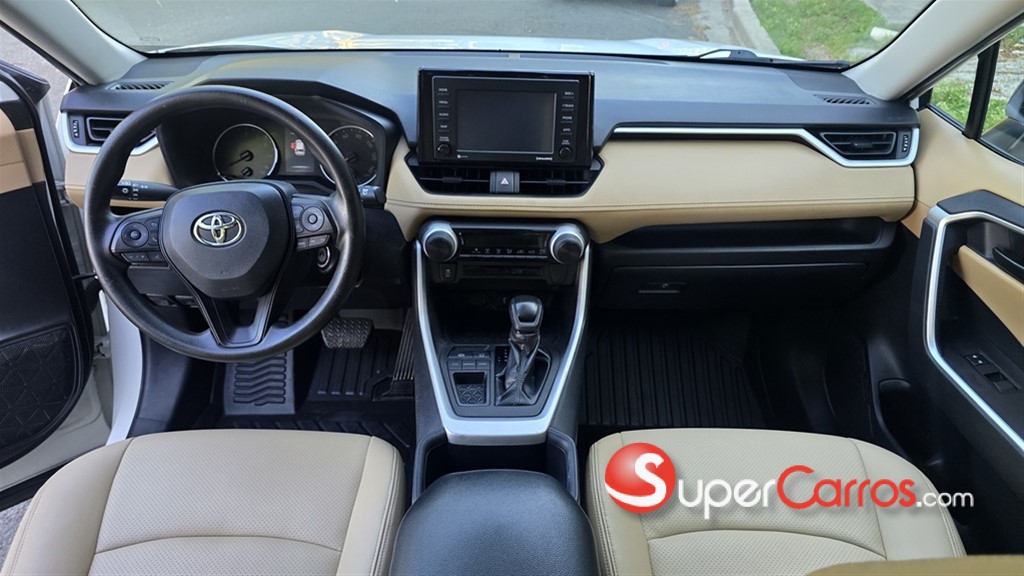 2022 Toyota RAV4 LE PLUS — foto 8 / 10
