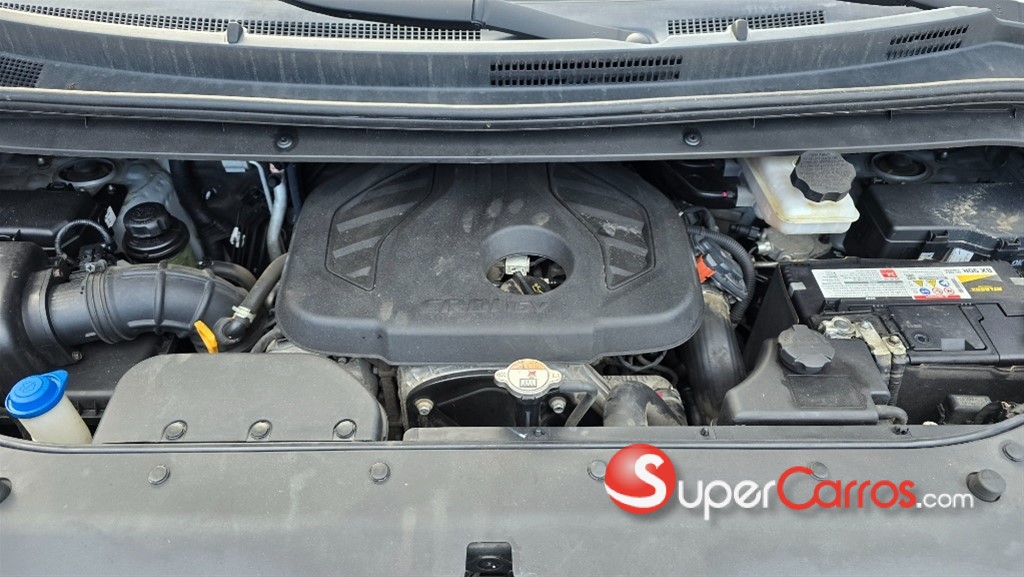 2021 Hyundai Grand Starex — foto 7 / 12