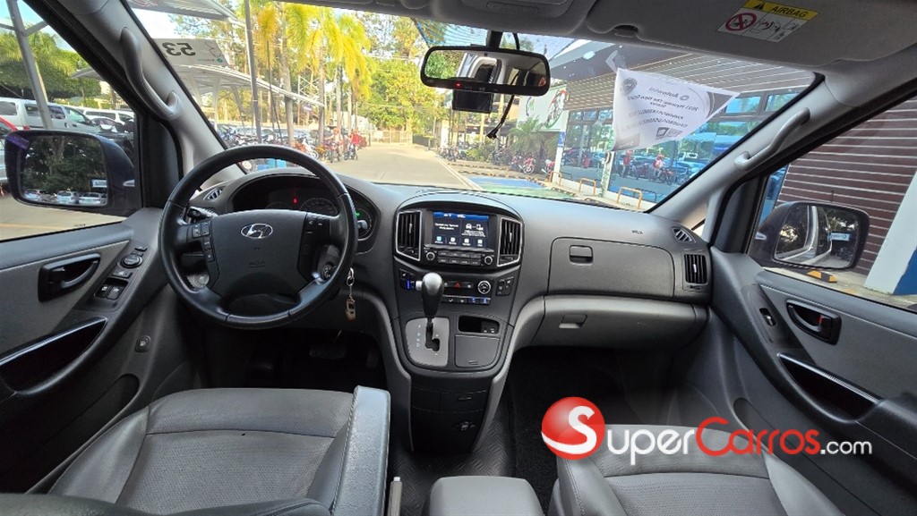 2021 Hyundai Grand Starex — foto 9 / 12