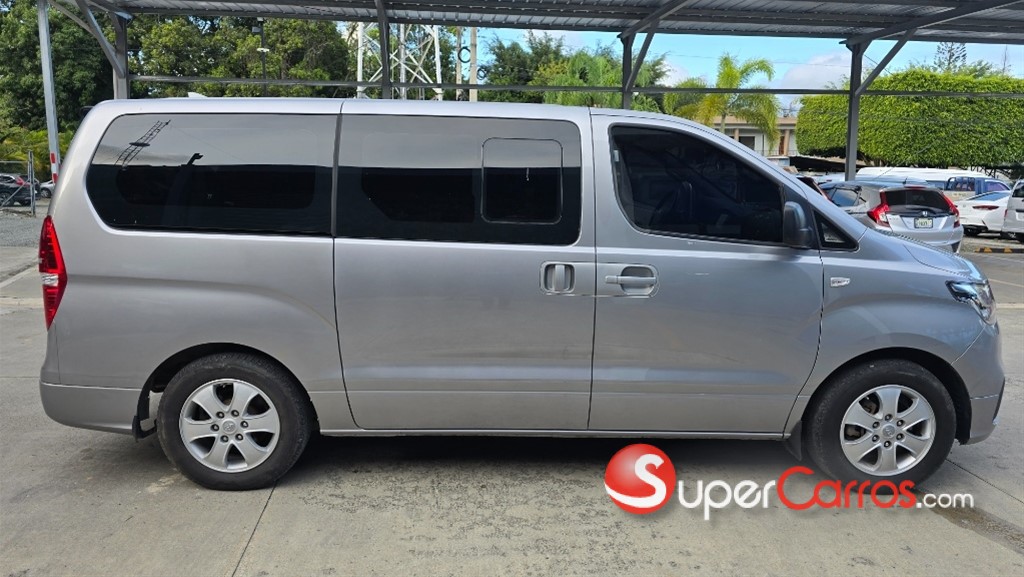 2021 Hyundai Grand Starex — foto 12 / 12