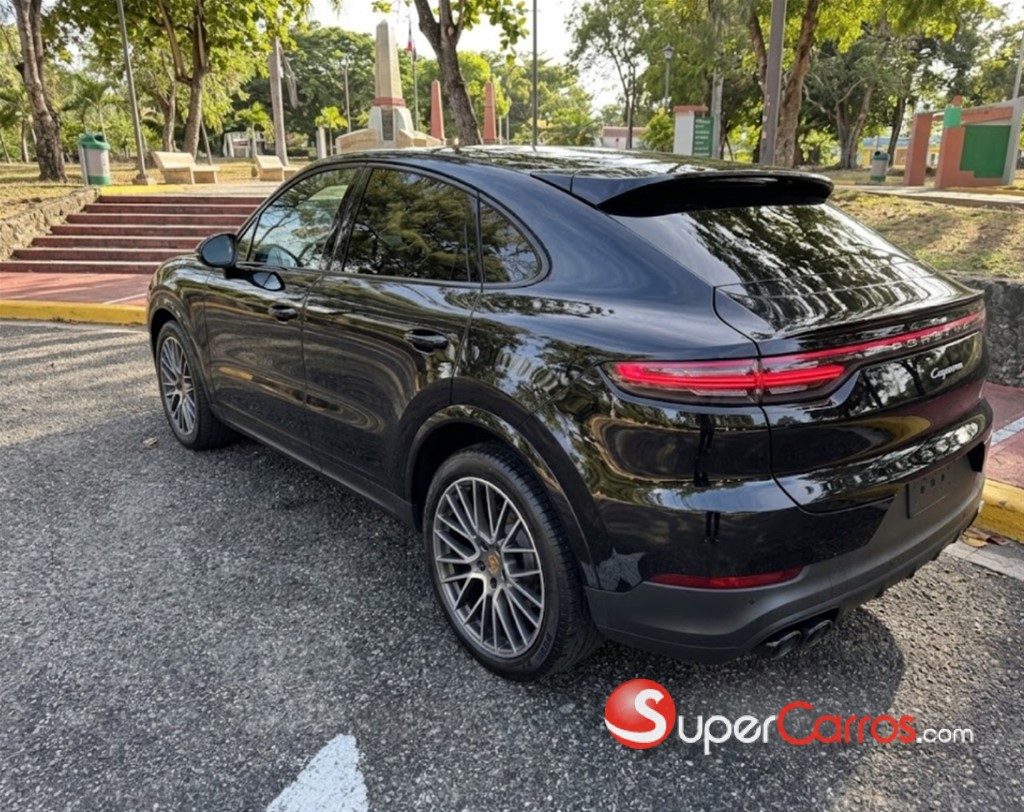 2022 Porsche Cayenne Coupe Platinum — foto 4 / 12