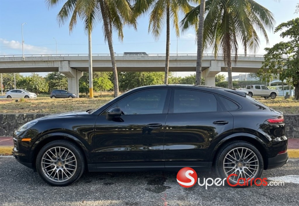 2022 Porsche Cayenne Coupe Platinum — foto 5 / 12