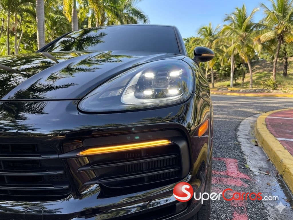 2022 Porsche Cayenne Coupe Platinum — foto 6 / 12