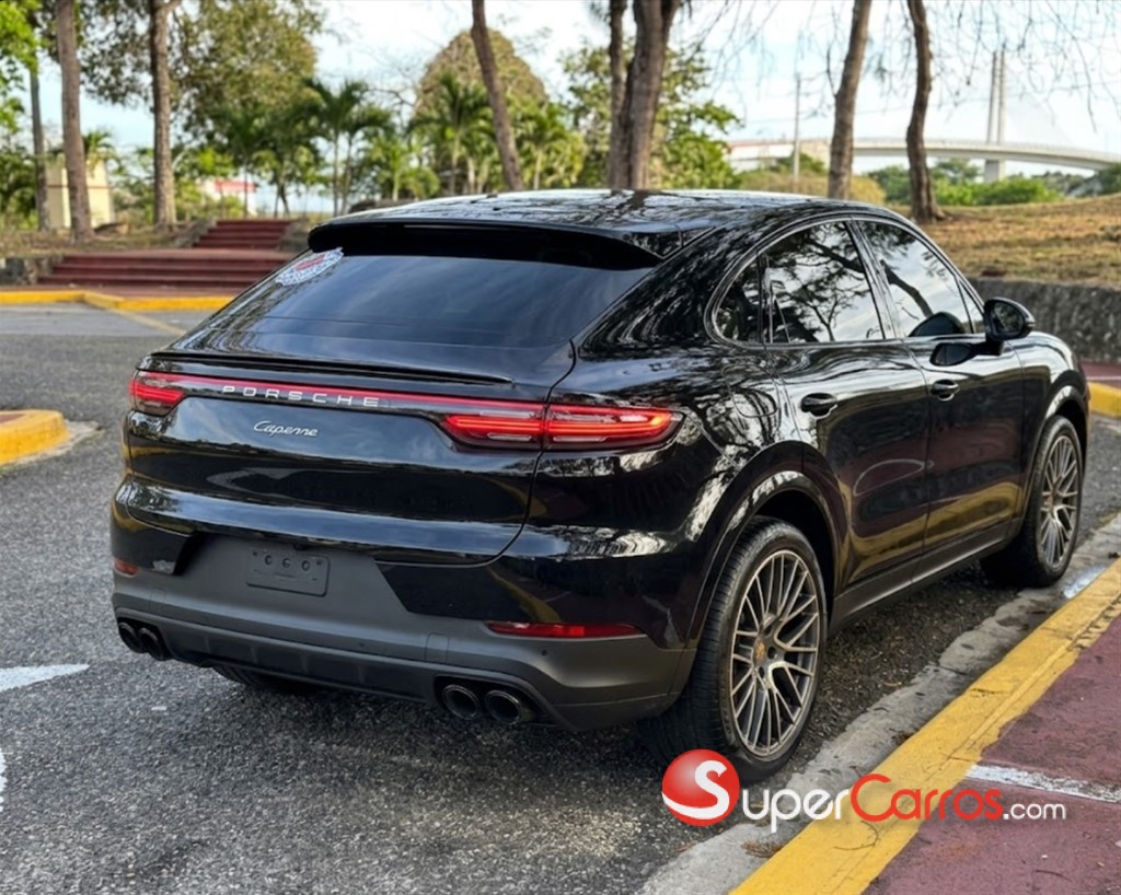 2022 Porsche Cayenne Coupe Platinum — foto 7 / 12