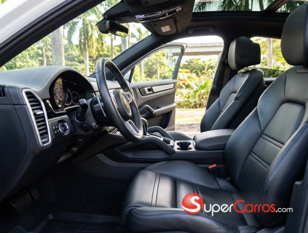 2022 Porsche Cayenne Coupe Platinum — foto 9 / 12