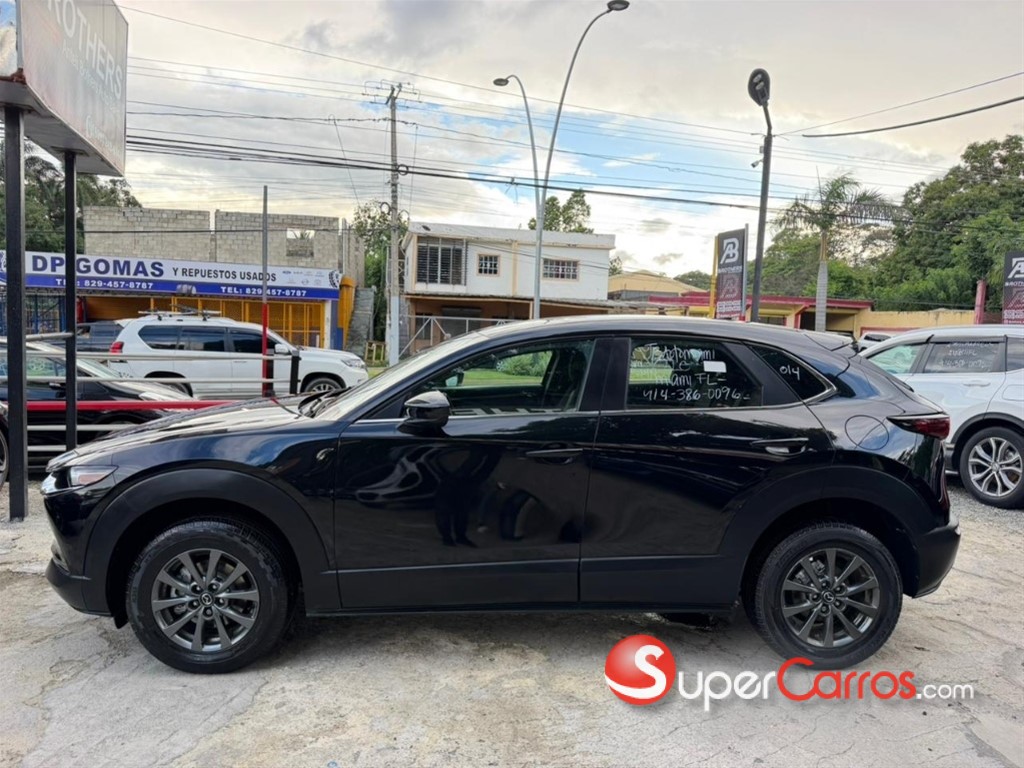2021 Mazda CX-30 — foto 8 / 12