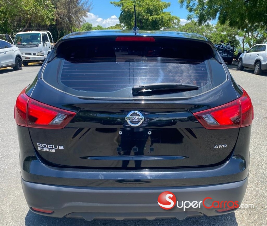 2019 Nissan Rogue Sport — foto 8 / 12