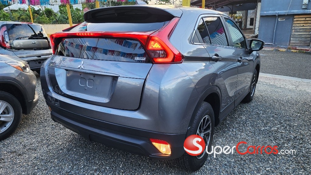 2020 Mitsubishi Motors Eclipse Cross — foto 5 / 12
