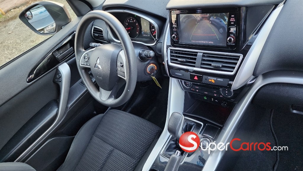 2020 Mitsubishi Motors Eclipse Cross — foto 8 / 12