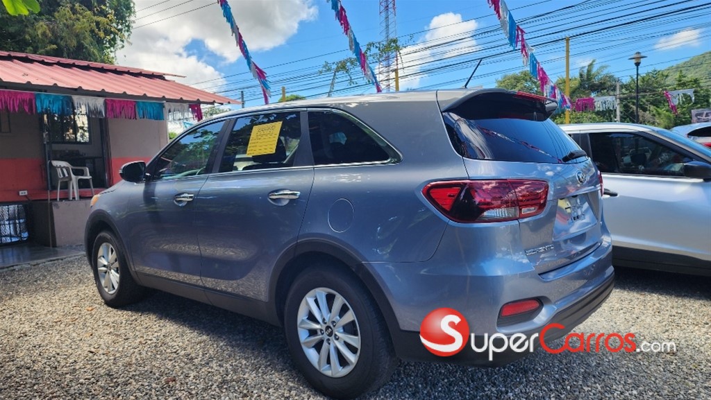 2020 Kia Sorento LX — foto 6 / 12