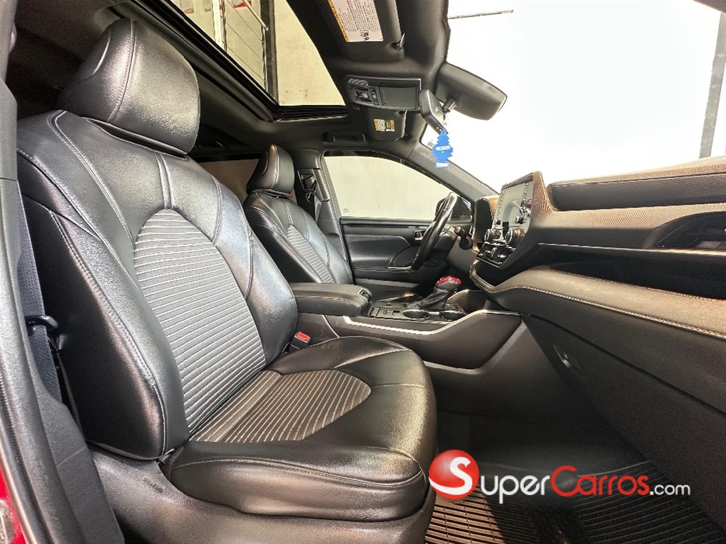 2022 Toyota Highlander XSE — foto 8 / 10