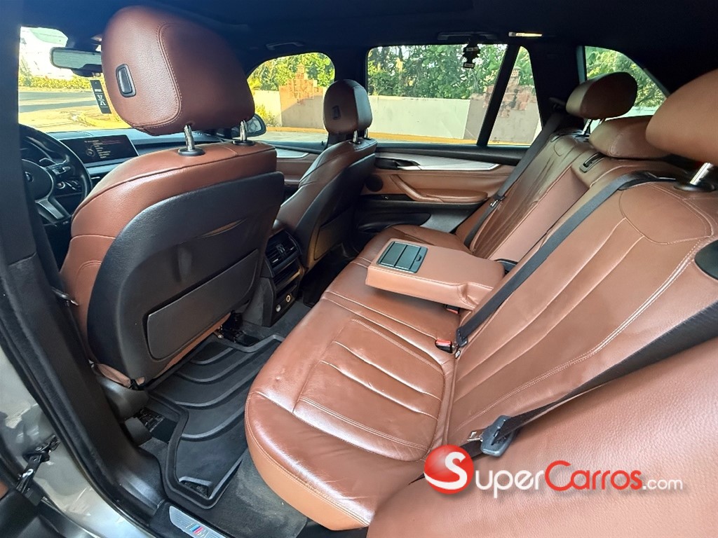 2014 BMW X 5 30D — foto 8 / 12