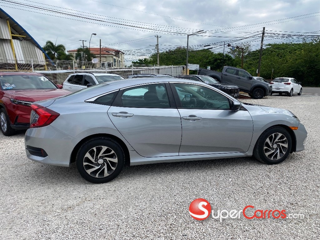 2020 Honda Civic LX — foto 8 / 10