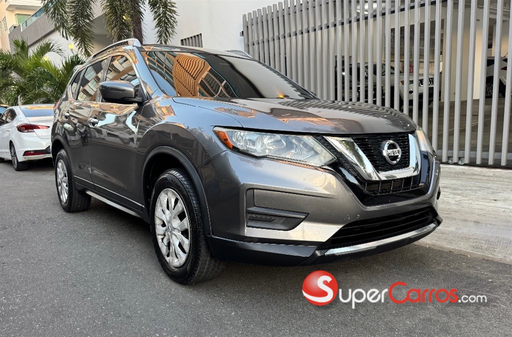 2017 Nissan Rogue — foto 5 / 12