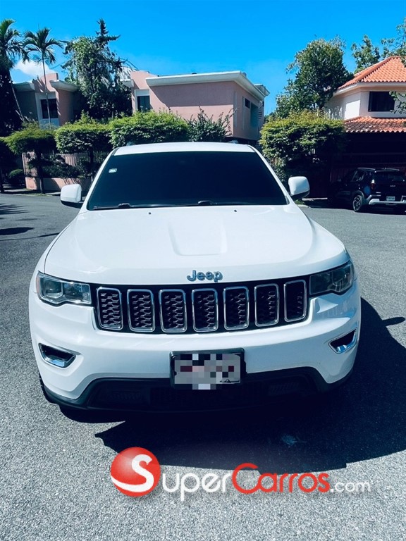 2017 Jeep Grand Cherokee Laredo — foto 3 / 12