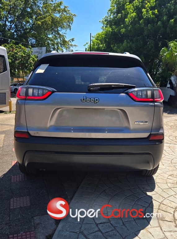 2021 Jeep Cherokee Latitude — foto 4 / 11