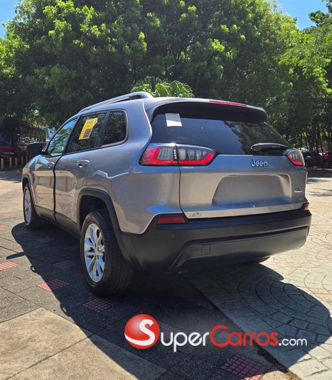 2021 Jeep Cherokee Latitude — foto 5 / 11