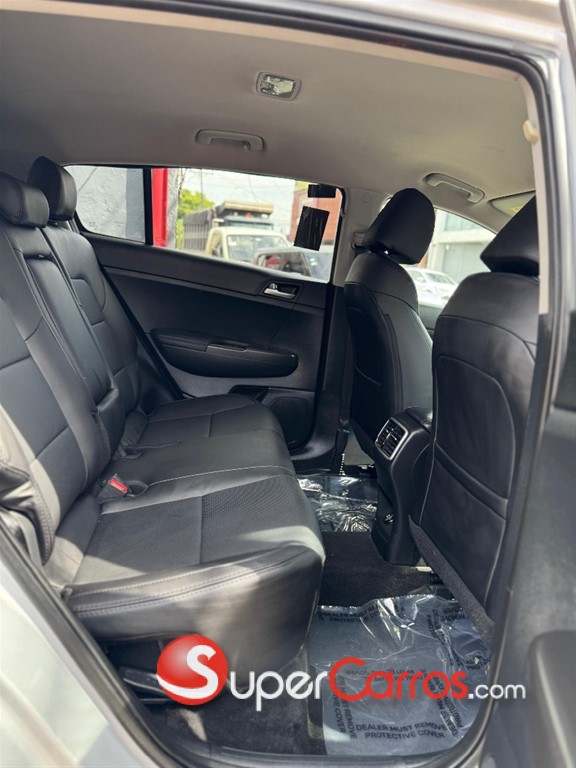 2022 Kia Sportage — foto 7 / 10