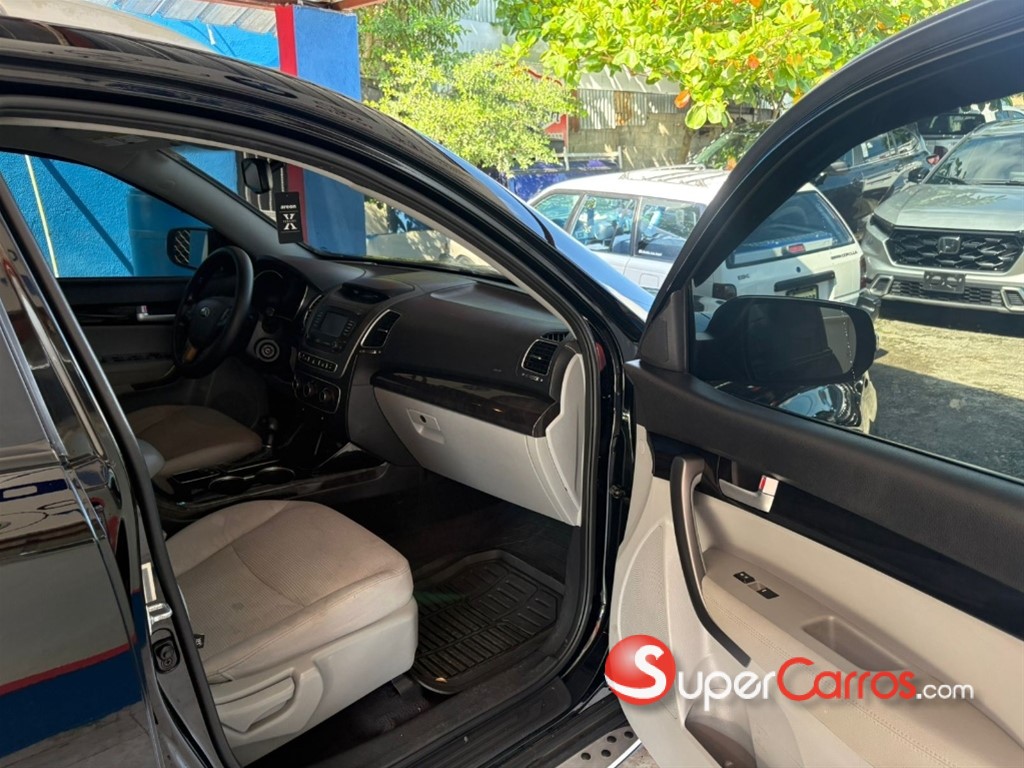 2015 Kia Sorento LX — foto 10 / 12
