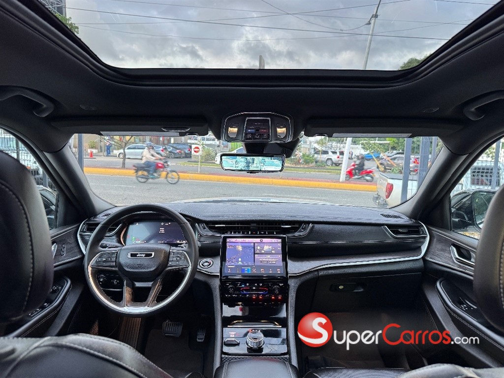 2024 Jeep Grand Cherokee L Limited — foto 8 / 11