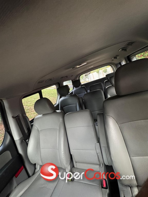2019 Hyundai Starex GVX — foto 8 / 12