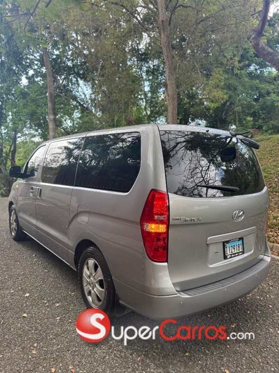 2019 Hyundai Starex GVX — foto 9 / 12