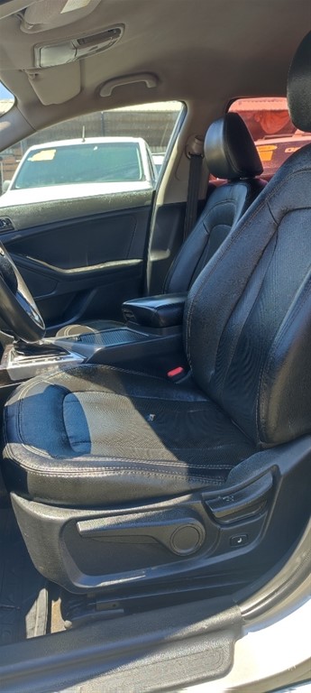 2011 Kia K-5 — foto 3 / 8