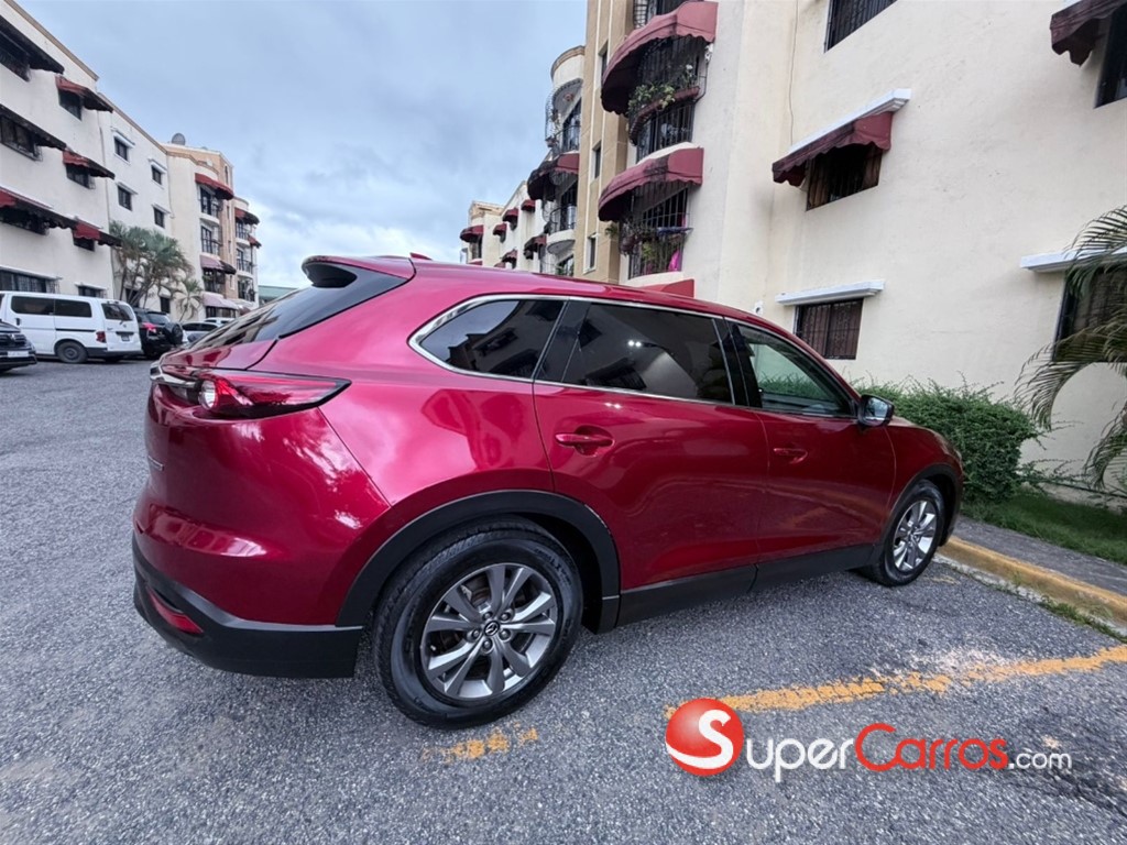 2020 Mazda CX-9 Touring — foto 6 / 12