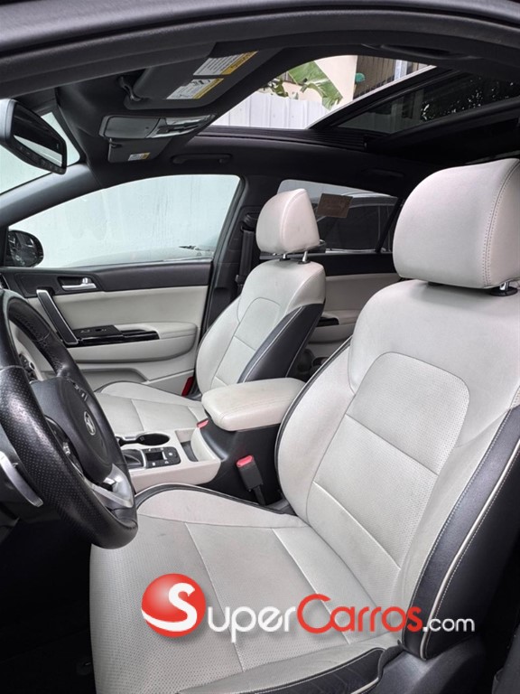 2020 Kia Sportage SX — foto 6 / 9