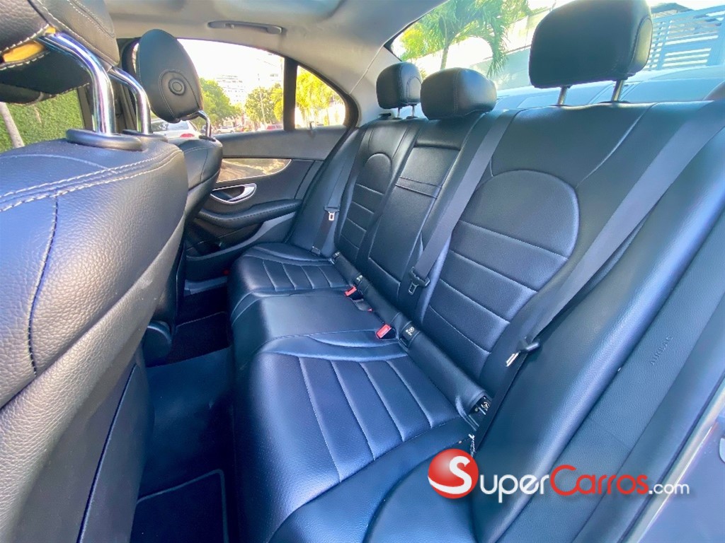 2017 Mercedes-Benz Clase C 300 Elegance — foto 8 / 12