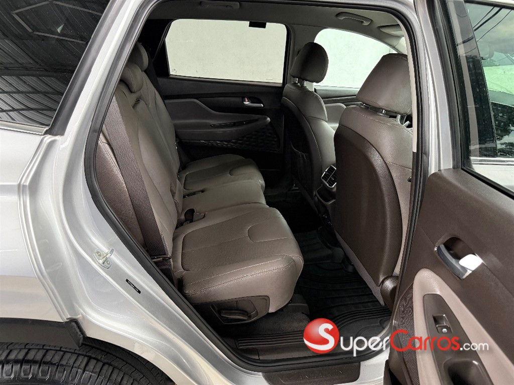 2020 Hyundai Santa Fe SEL — foto 8 / 11