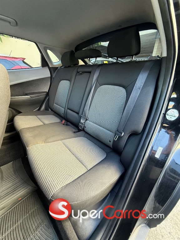 2020 Hyundai KONA SEL — foto 9 / 12